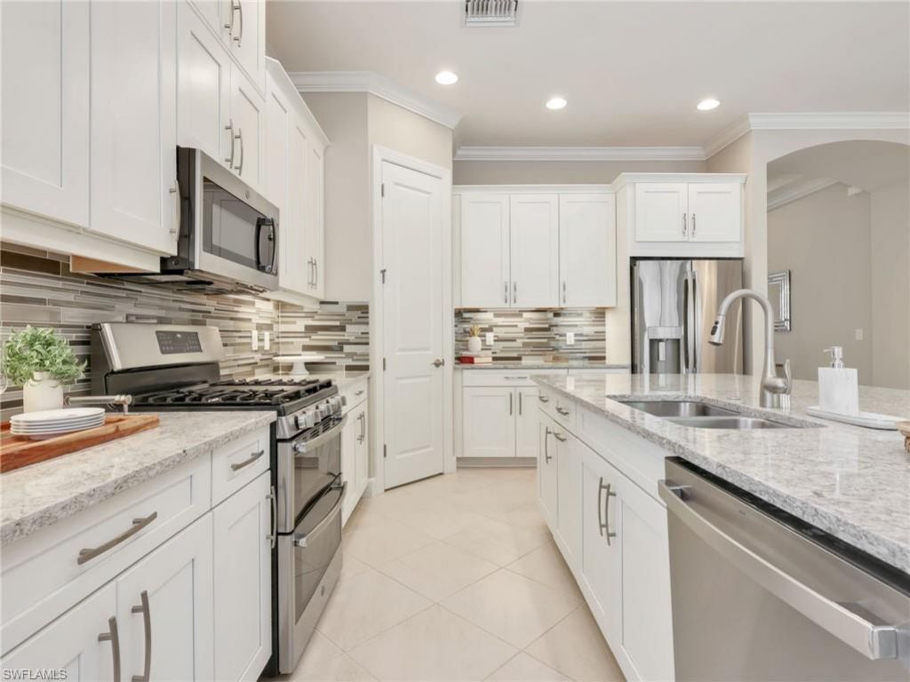8451 Palacio Ter W, Naples, FL 34114 Photo