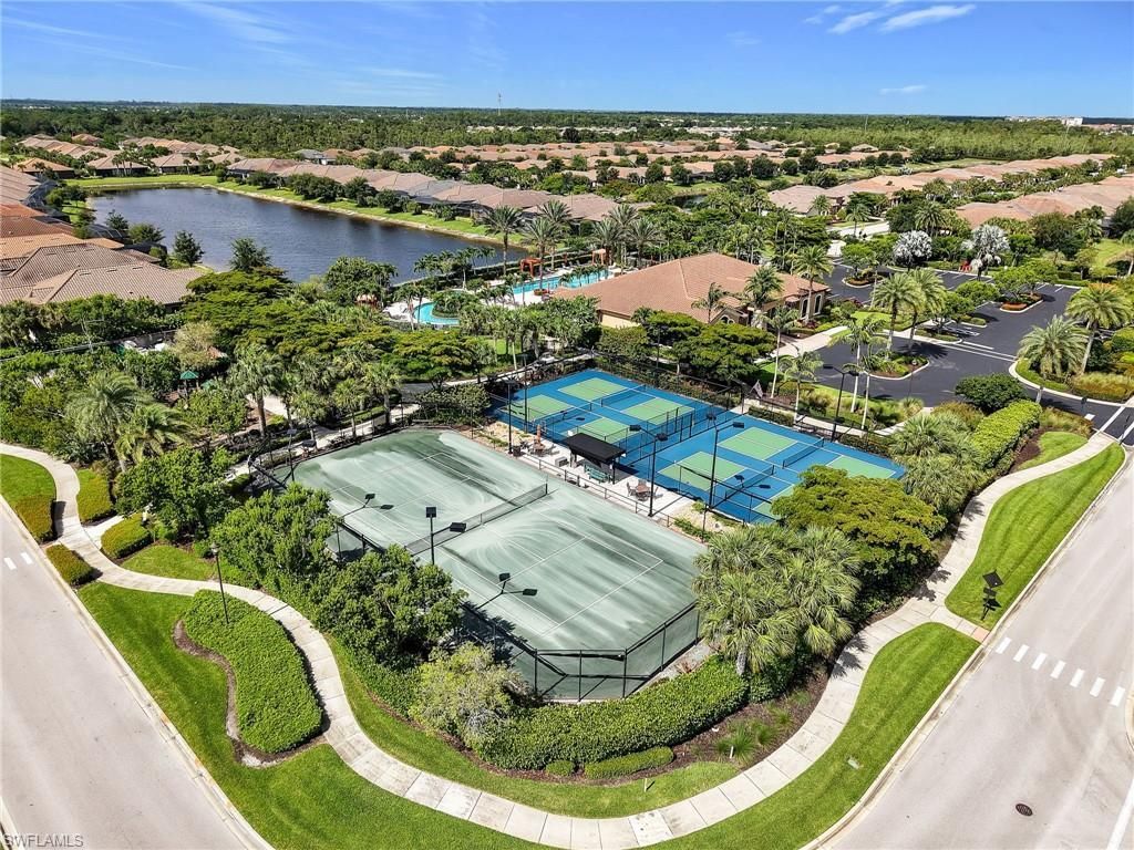 8451 Palacio Ter W, Naples, FL 34114 Photo