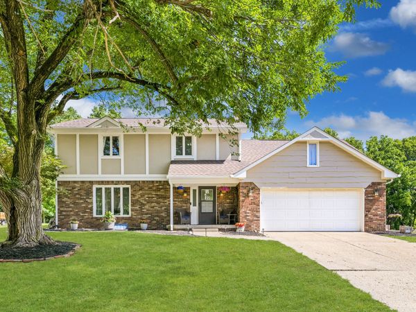1720 Ridge Hill Lane, Indianapolis, IN 46217