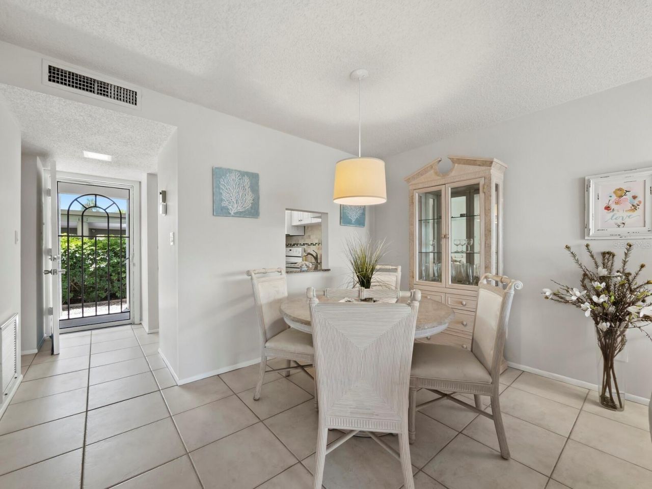 4350 Chatham Drive , Unit 105, Longboat Key, FL 34228 Photo