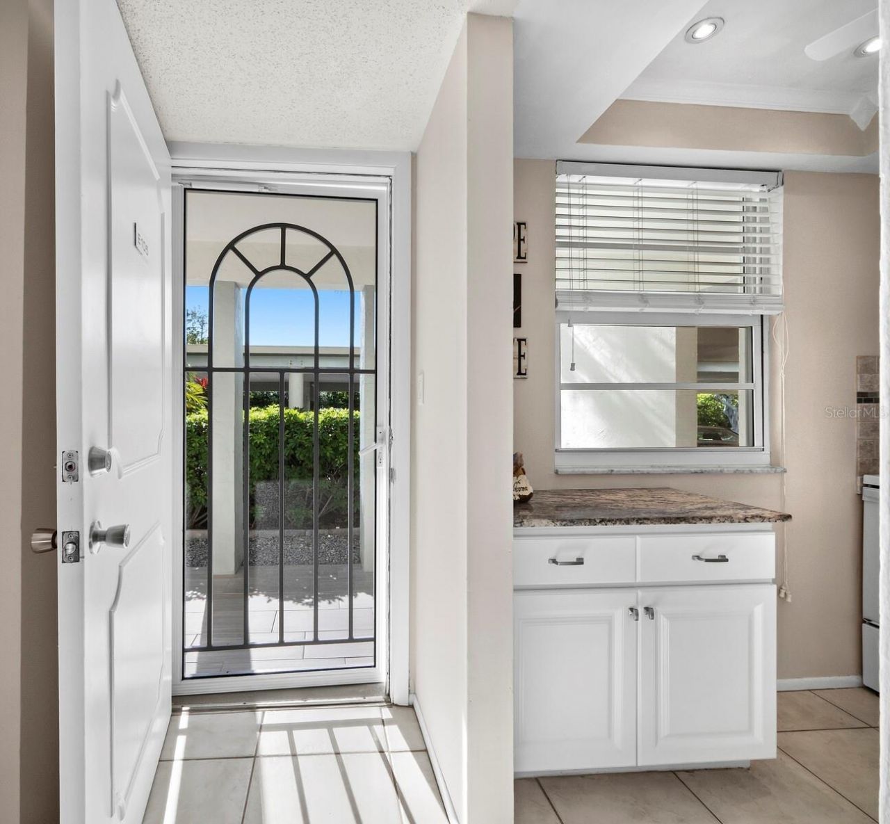 4350 Chatham Drive , Unit 105, Longboat Key, FL 34228 Photo