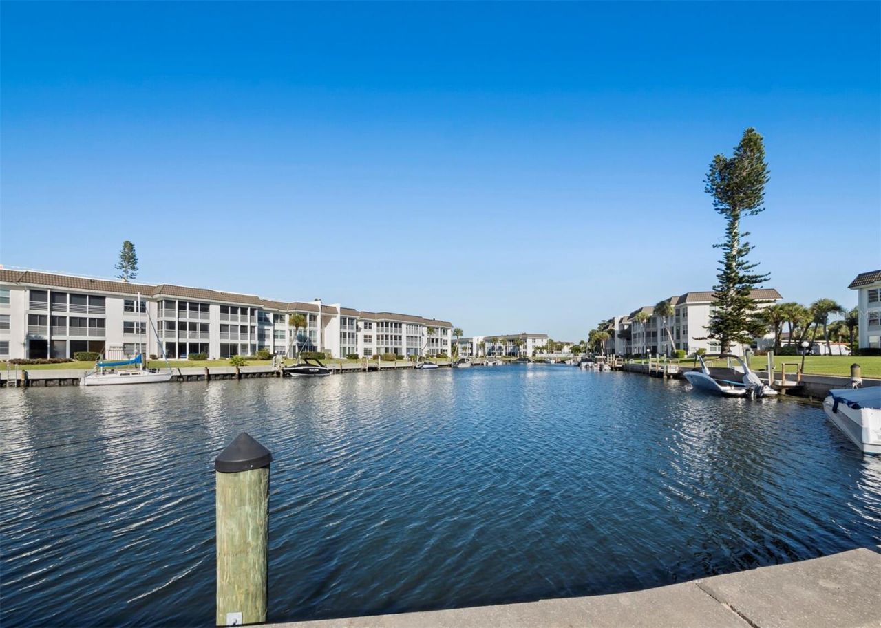 4350 Chatham Drive , Unit 105, Longboat Key, FL 34228 Photo