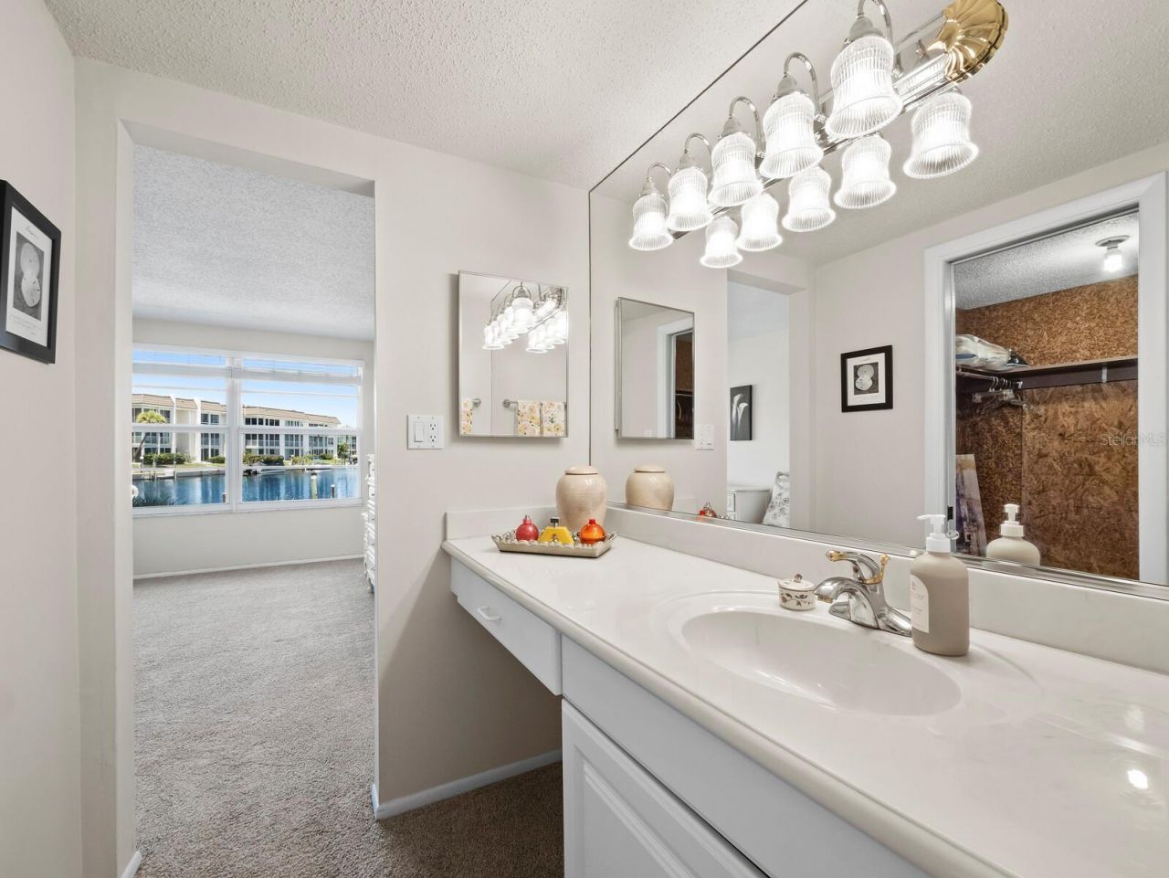 4350 Chatham Drive , Unit 105, Longboat Key, FL 34228 Photo