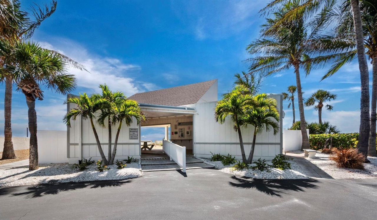 4350 Chatham Drive , Unit 105, Longboat Key, FL 34228 Photo