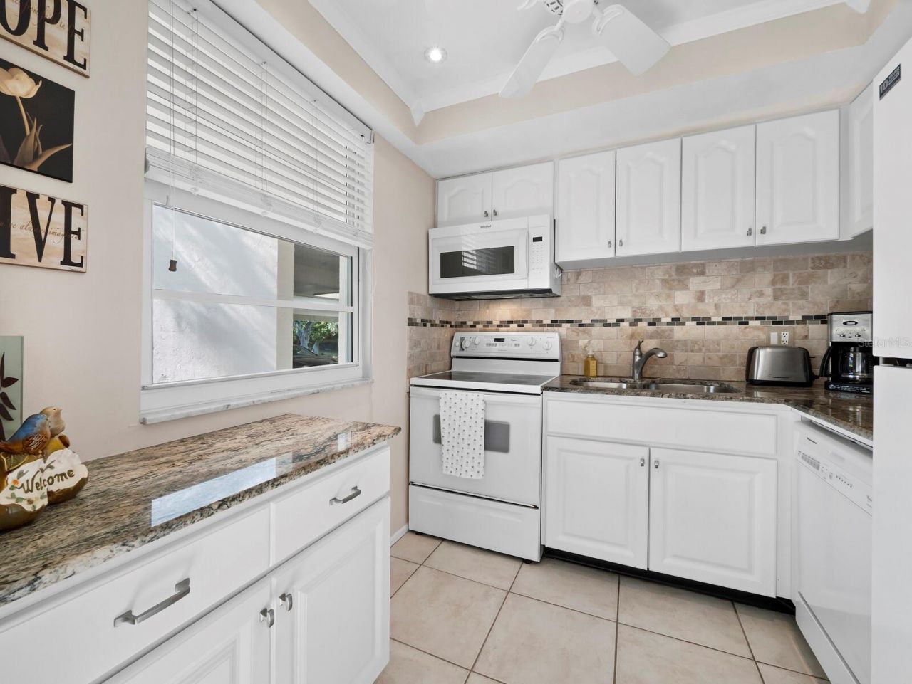 4350 Chatham Drive , Unit 105, Longboat Key, FL 34228 Photo