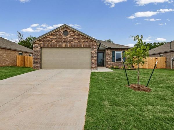 3880 Ada Avenue, Harrah, OK 73045