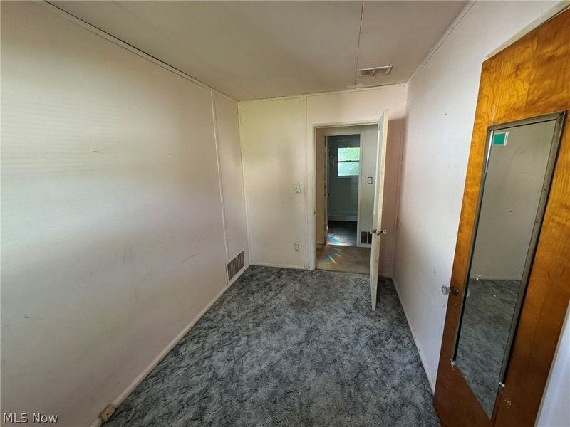 766 Valdes Avenue, Akron, OH 44320 Photo 13