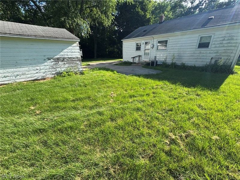 766 Valdes Avenue, Akron, OH 44320 Photo 20