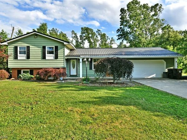 2484 Mahan Denman Road , Cortland, OH 44410