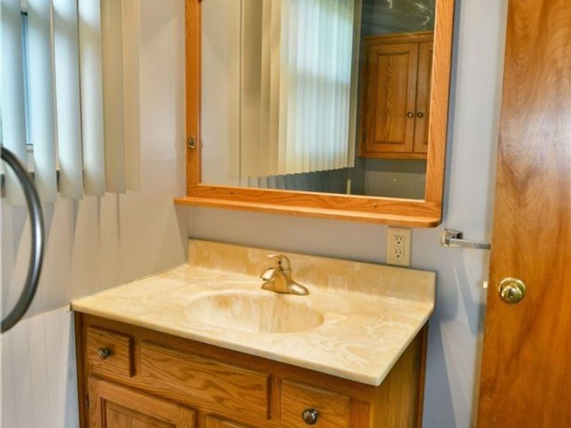 2484 Mahan Denman Road, Cortland, OH 44410 Photo 45