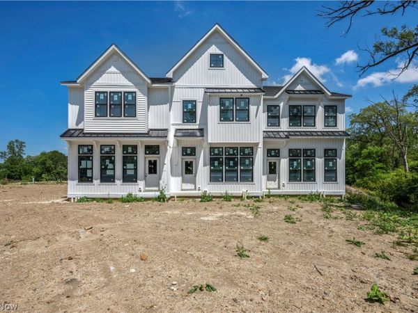 270 Cider Mill, Chardon, OH 44024