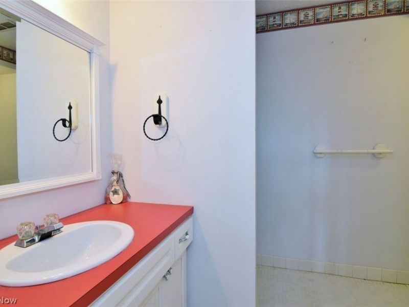 6284 Seminole Trail, Mentor, OH 44060 Photo 18