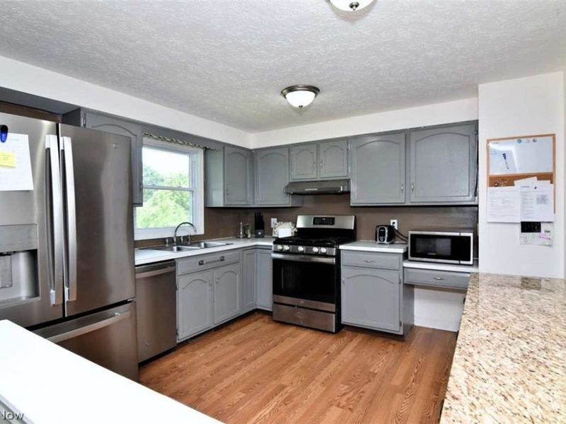 6284 Seminole Trail, Mentor, OH 44060 Photo 8
