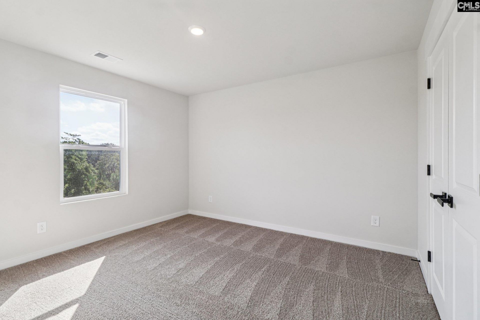 102 Sundew Road Photo 13