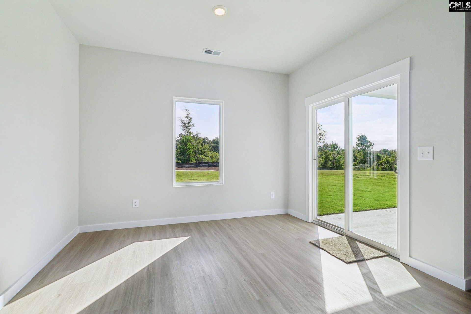 102 Sundew Road Photo 6
