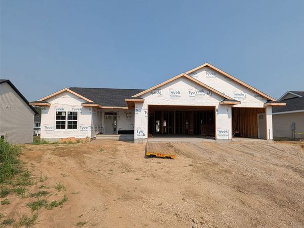 518 Park View Ct, Mt Vernon, IA 52314