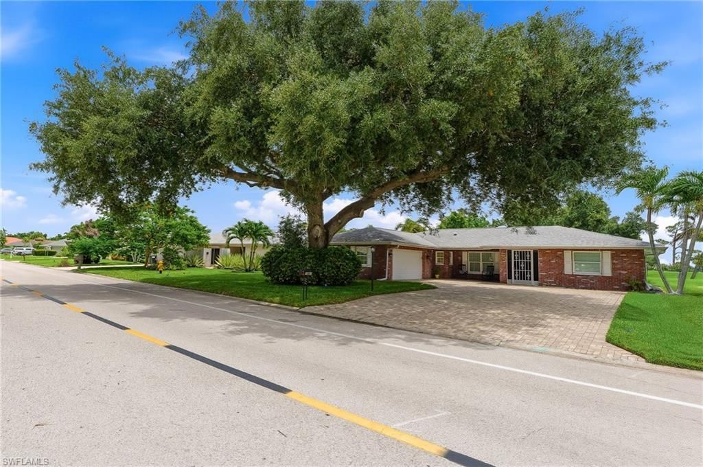1441 Whiskey Creek Dr, Fort Myers, FL 33919 Photo
