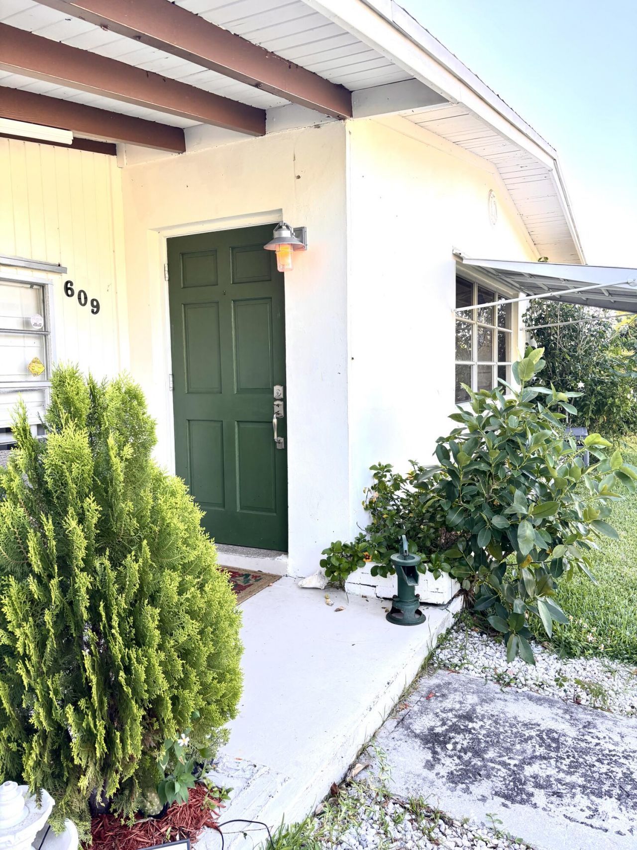609 S Arnold Avenue, Lantana, FL 33462 Photo