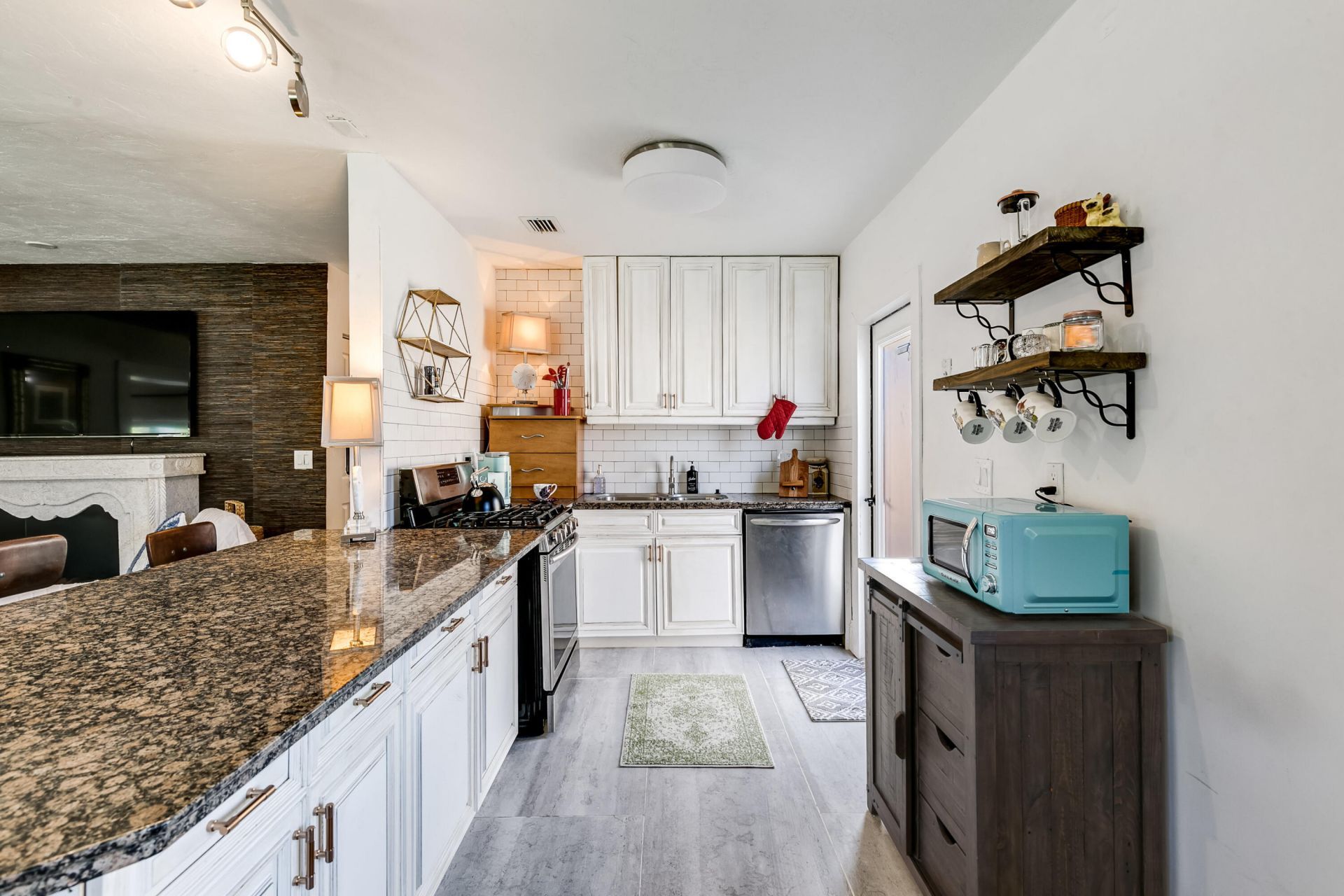 609 S Arnold Avenue, Lantana, FL 33462 Photo