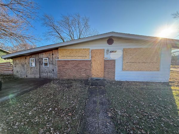 413 W Winthrop Avenue , Addison, IL 60101
