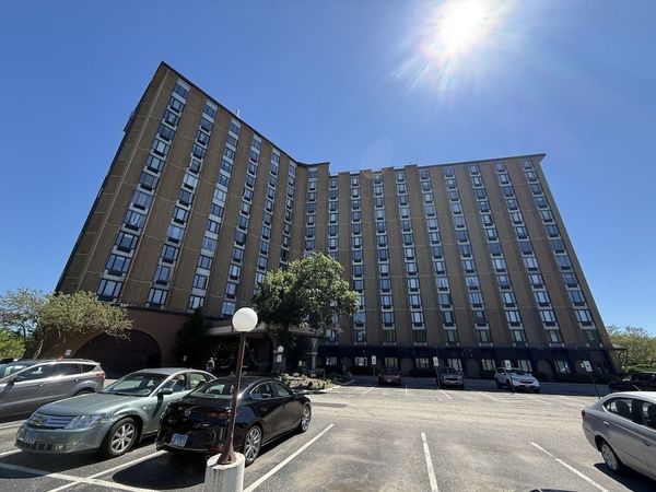 1 Renaissance Place , Unit 215, Palatine, IL 60067