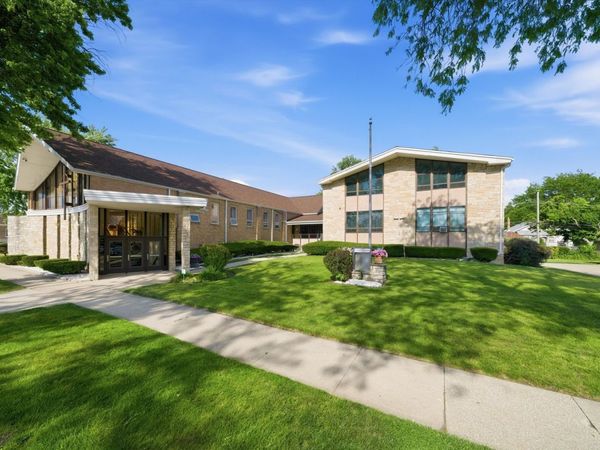 319 Morris Avenue , Bellwood, IL 60104