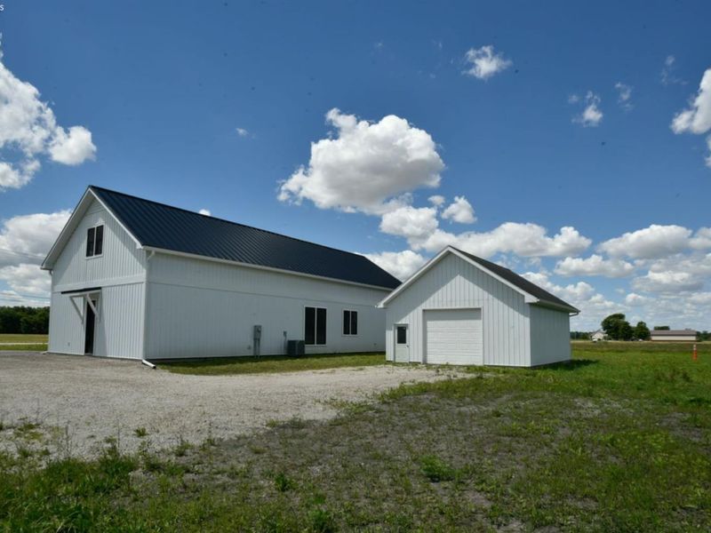10295 W Salem Carroll Road, Oak Harbor, OH 43449 Photo 3
