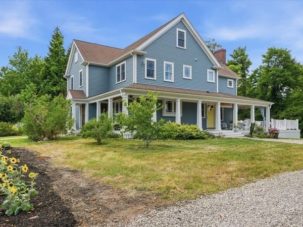 115 Sohier St, Cohasset, MA 02025