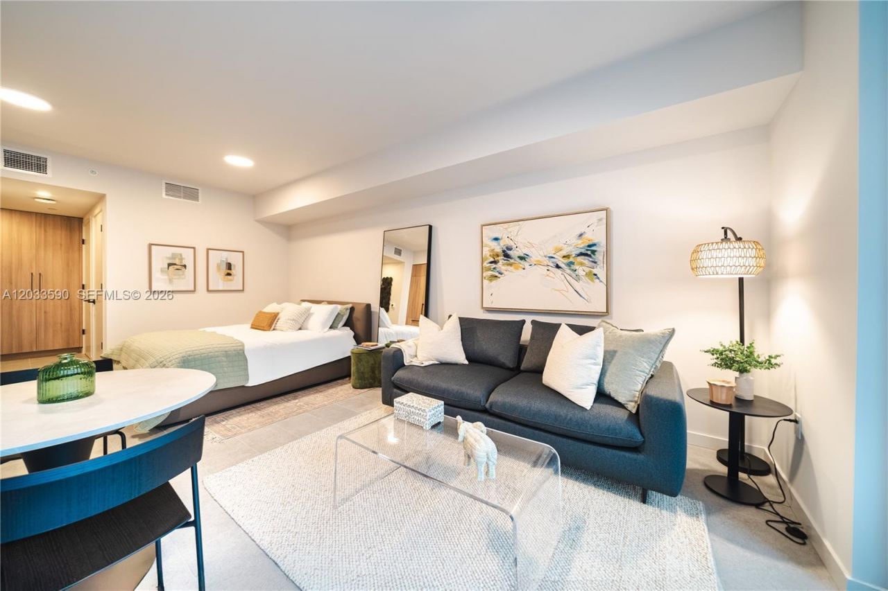 121 NE 5th St , Unit 1400, Miami, FL 33132 Photo