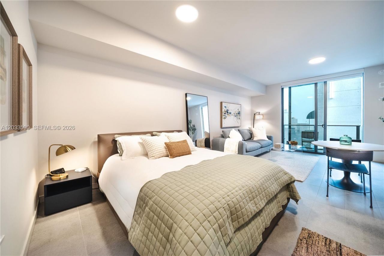 121 NE 5th St , Unit 1400, Miami, FL 33132 Photo