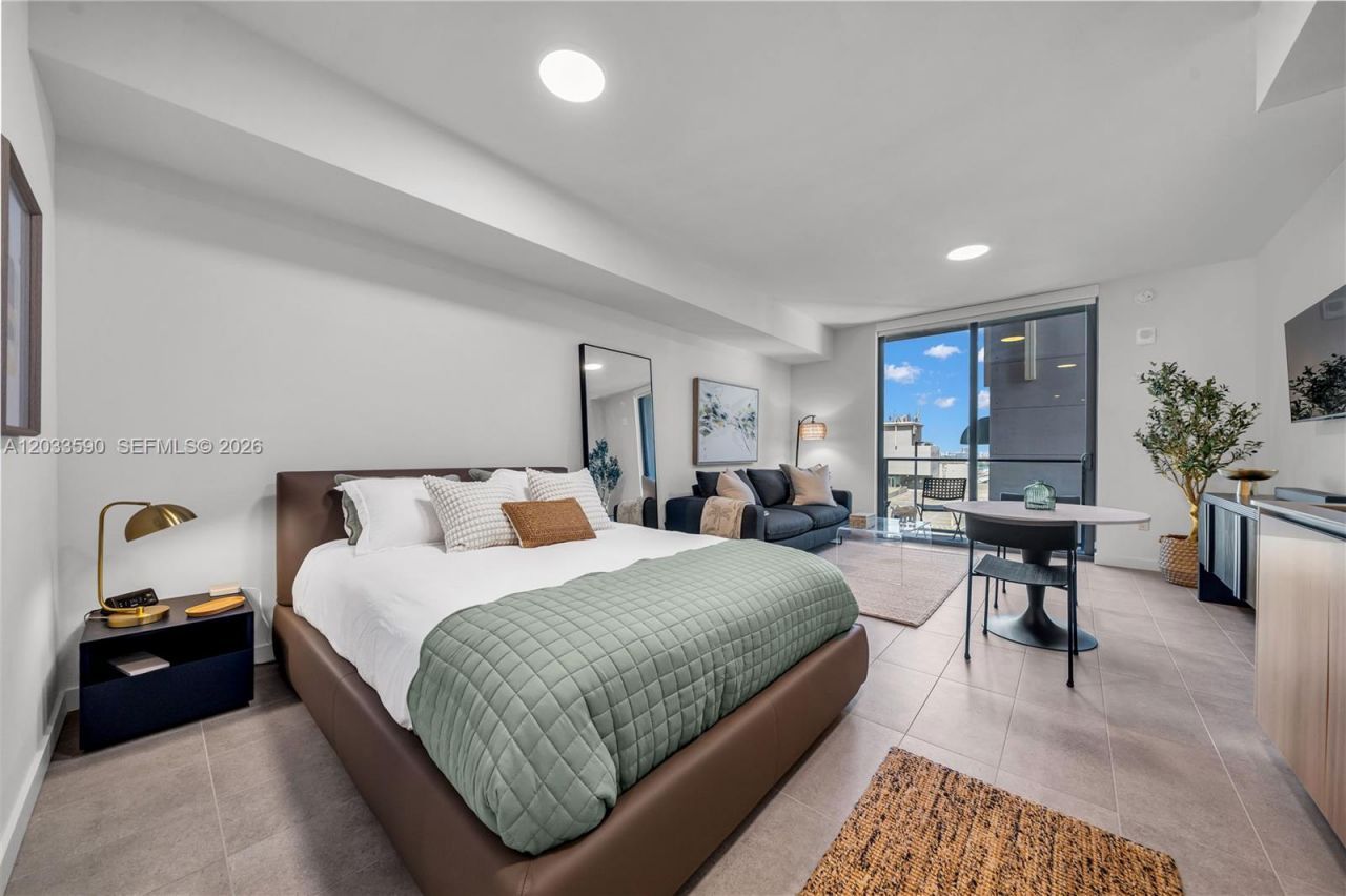 121 NE 5th St , Unit 1400, Miami, FL 33132 Photo
