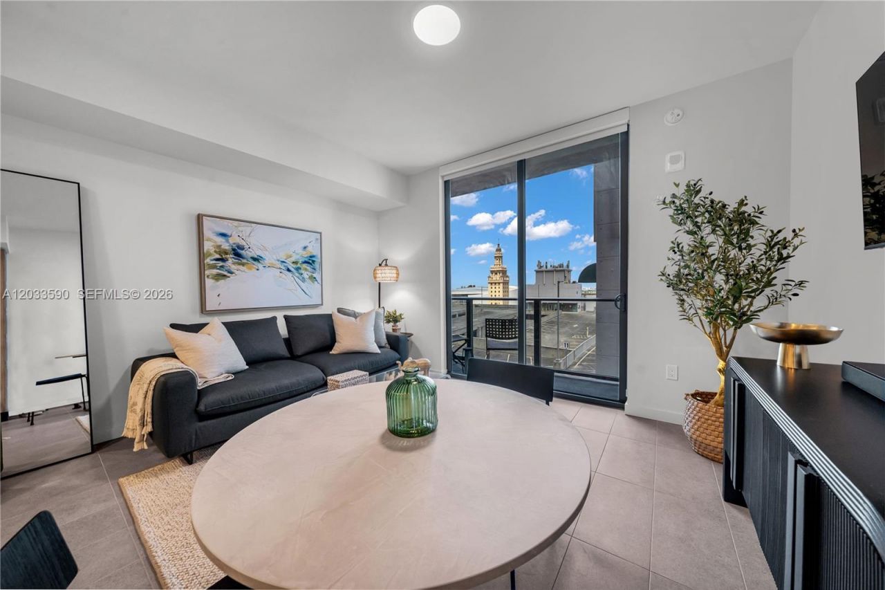 121 NE 5th St , Unit 1400, Miami, FL 33132 Photo