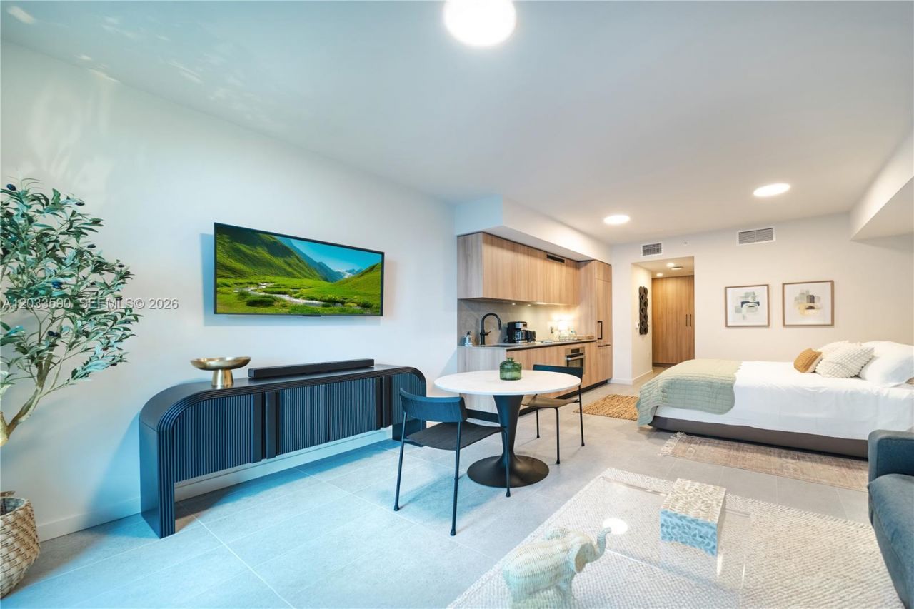 121 NE 5th St , Unit 1400, Miami, FL 33132 Photo