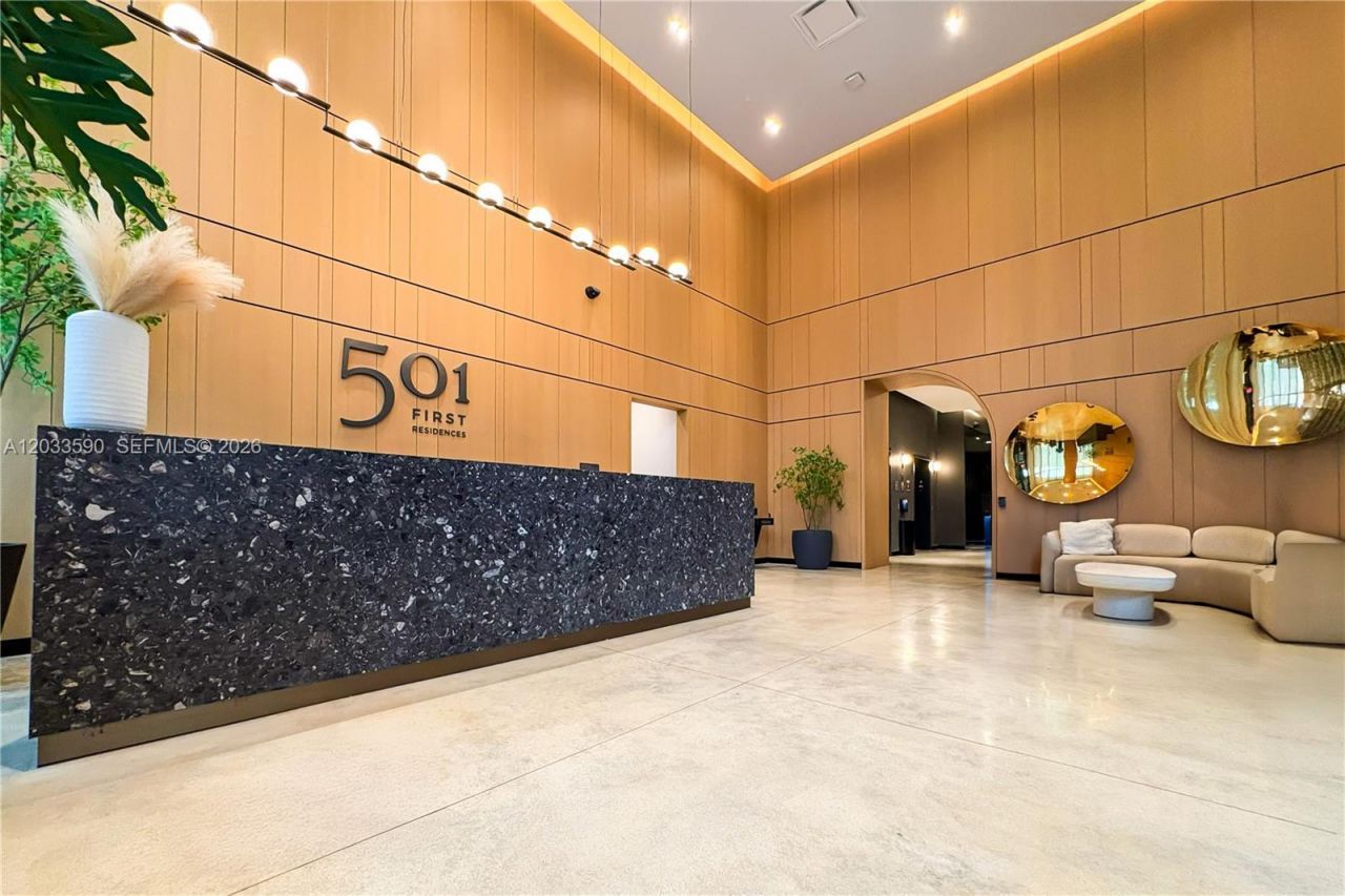 121 NE 5th St , Unit 1400, Miami, FL 33132 Photo