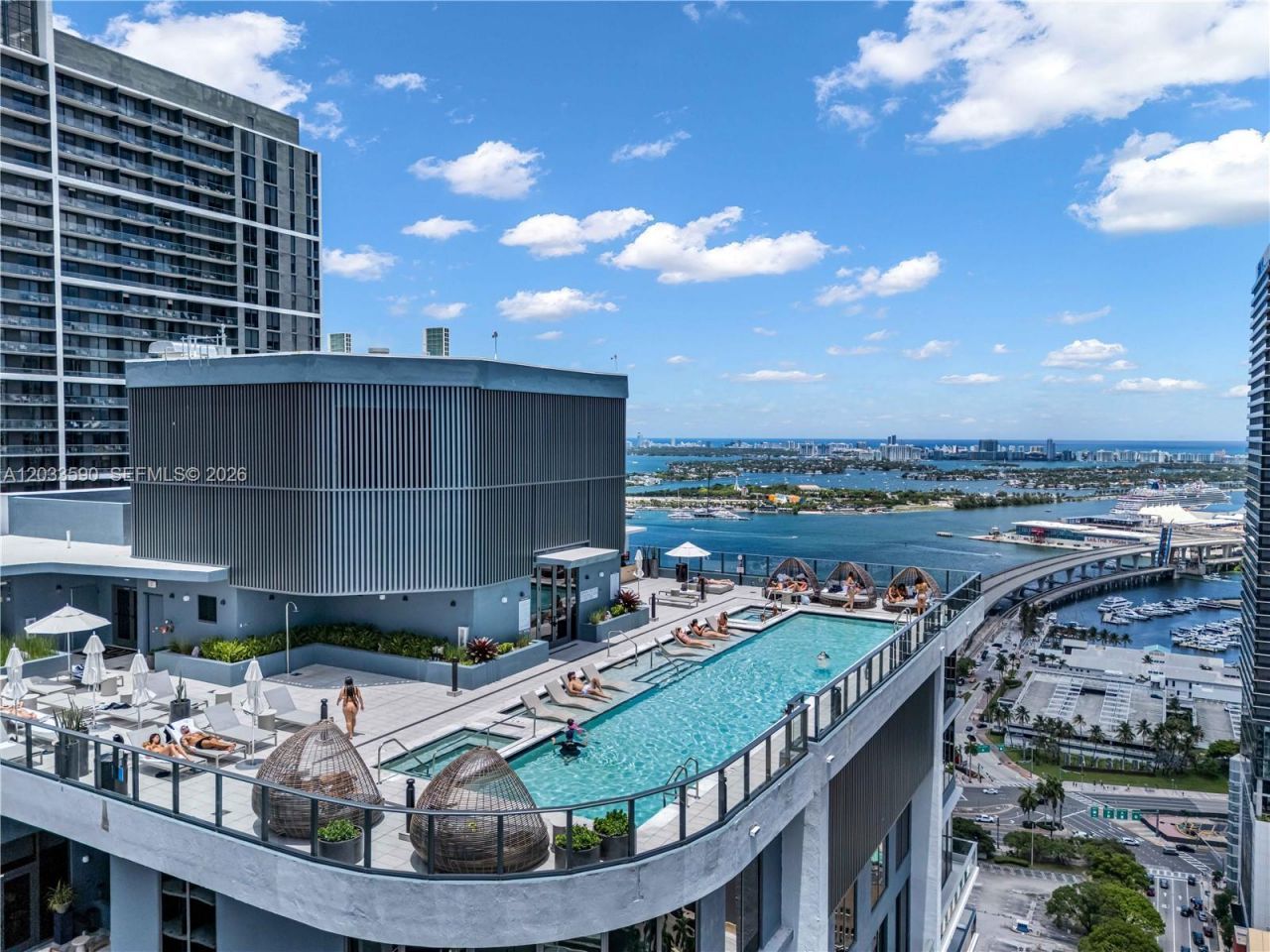 121 NE 5th St , Unit 1400, Miami, FL 33132 Photo