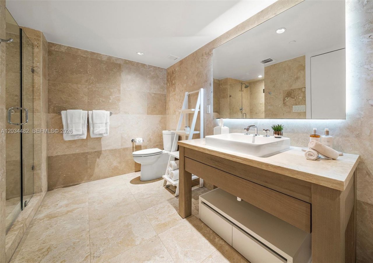 102 24th St , Unit 1112, Miami Beach, FL 33139 Photo