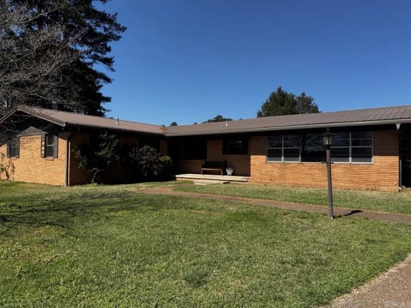 6068 W hwy 36, Rose Bud, AR 72137
