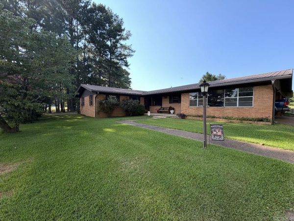 6068 W hwy 36, Rose Bud, AR 72137