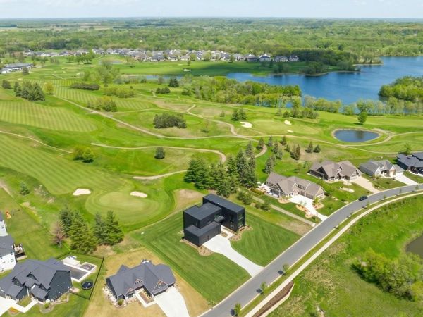 1353 Palmer Drive N, Lake Elmo, MN 55042