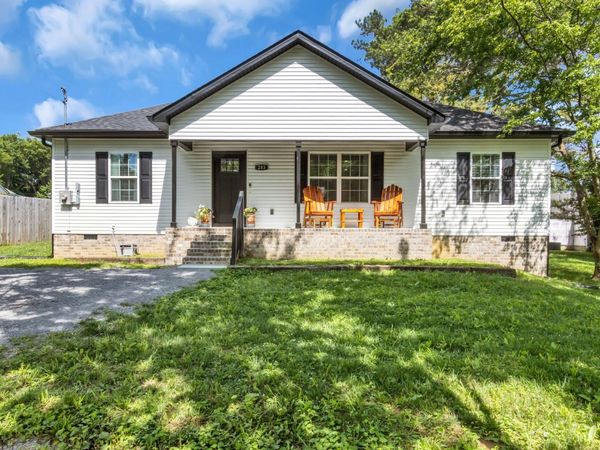203 Martha St , Shelbyville, TN 37160