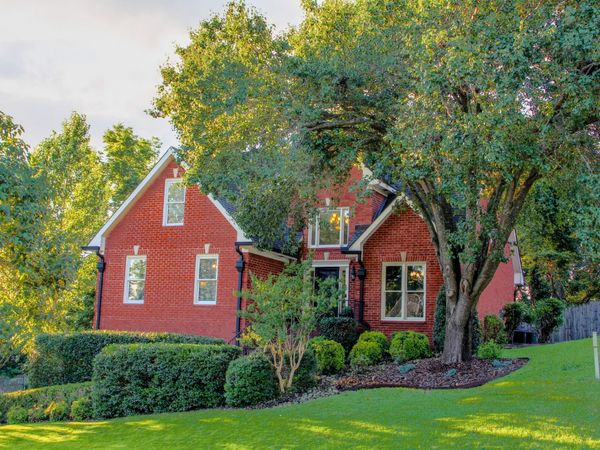 7229 River Bend Rd, Nashville, TN 37221