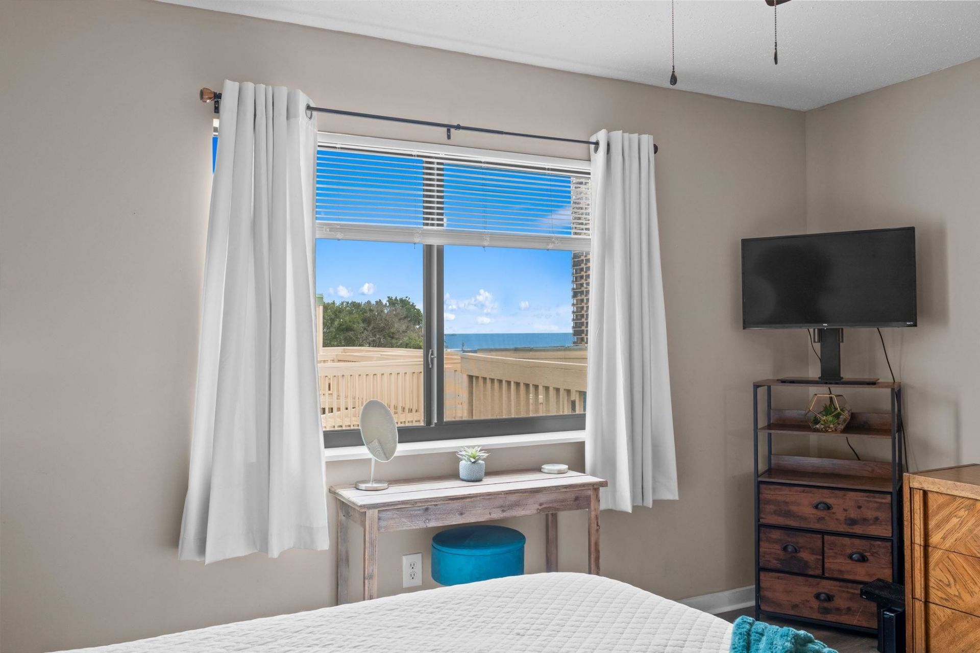 9661 Shore Dr.  Photo 14