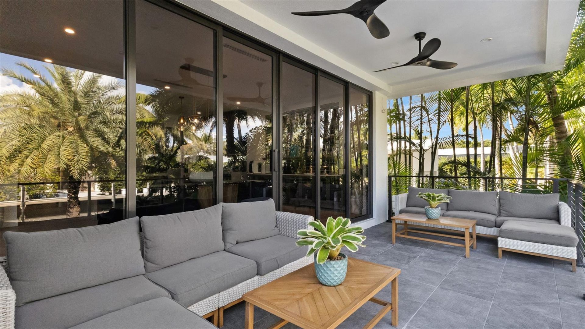 823 Ponce De Leon Drive, Fort Lauderdale, FL 33316 Photo