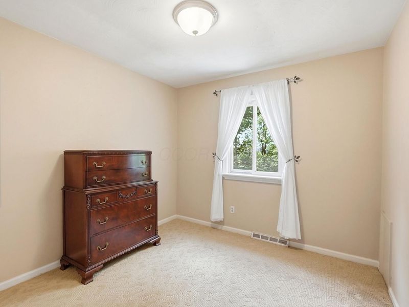 1791 Hickory Hill Drive, Columbus, OH 43228 Photo 13