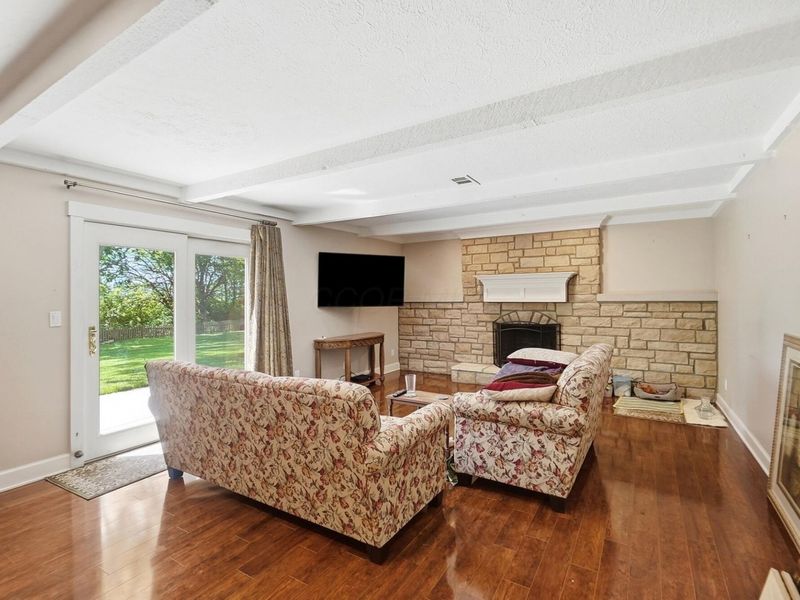 1791 Hickory Hill Drive, Columbus, OH 43228 Photo 3