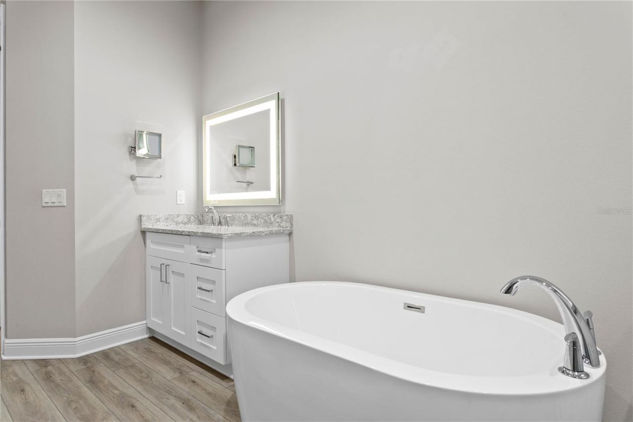 11 Franklin Court S, Unit C, Saint Petersburg, FL 33711 Photo