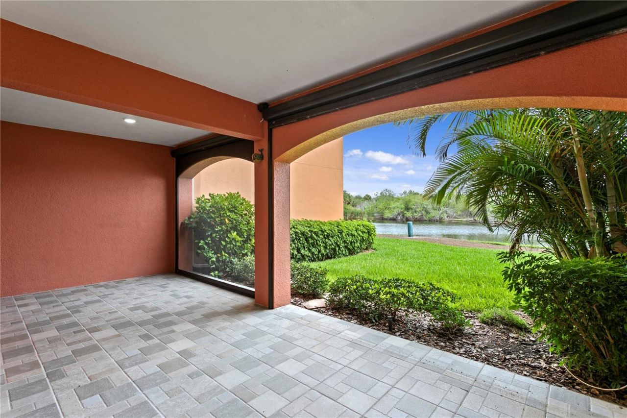 11 Franklin Court S, Unit C, Saint Petersburg, FL 33711 Photo
