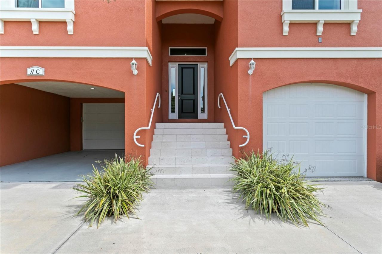11 Franklin Court S, Unit C, Saint Petersburg, FL 33711 Photo