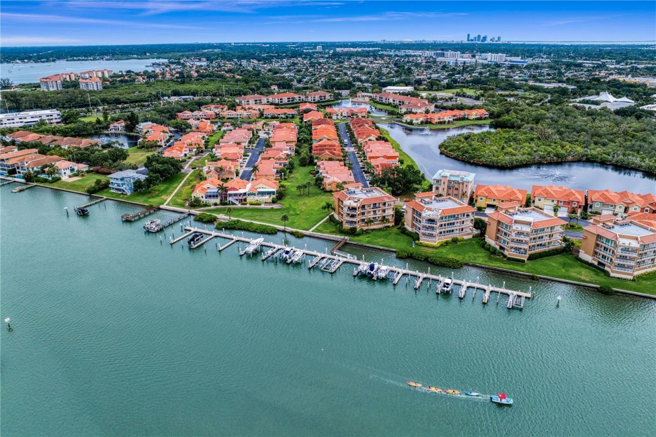 11 Franklin Court S, Unit C, Saint Petersburg, FL 33711 Photo