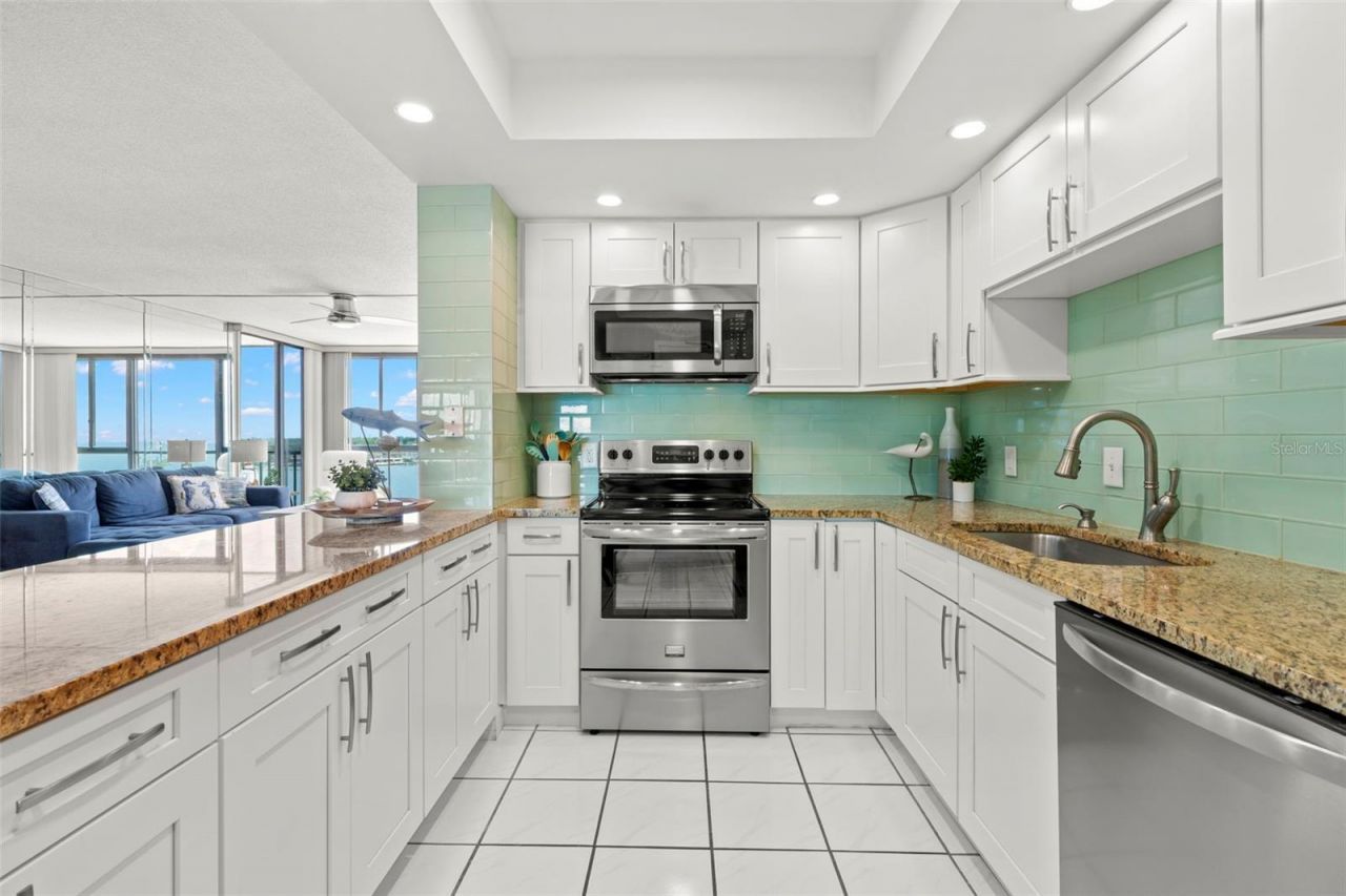 7100 Sunshine Skyway Lane S, Unit 703, Saint Petersburg, FL 33711 Photo
